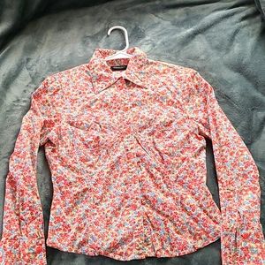 Long-sleeved Floral print button up shirt